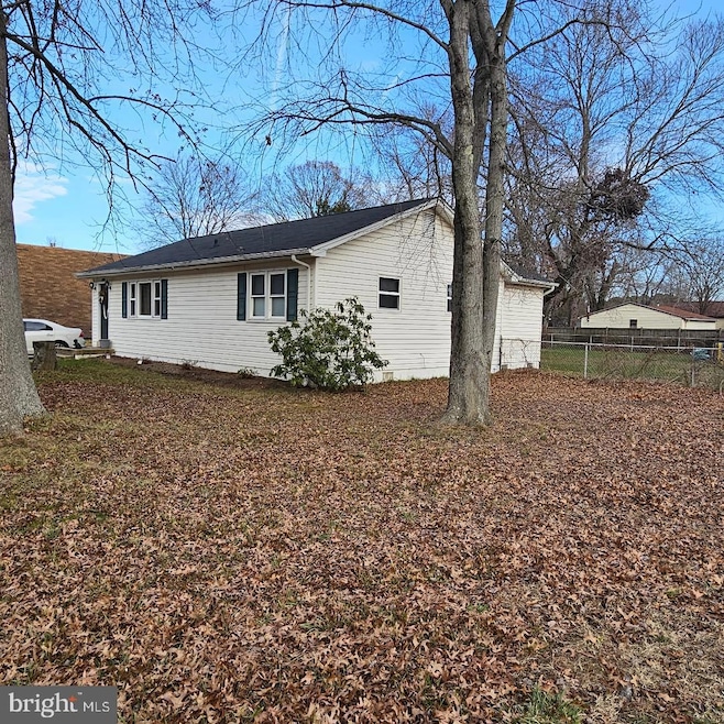 29846 Jefferson Rd, Mechanicsville, MD 20659 - photo 1