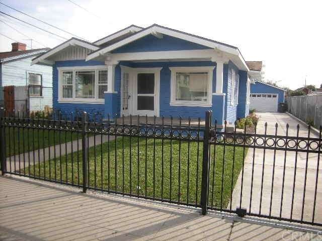 Fully fenced yard front and back