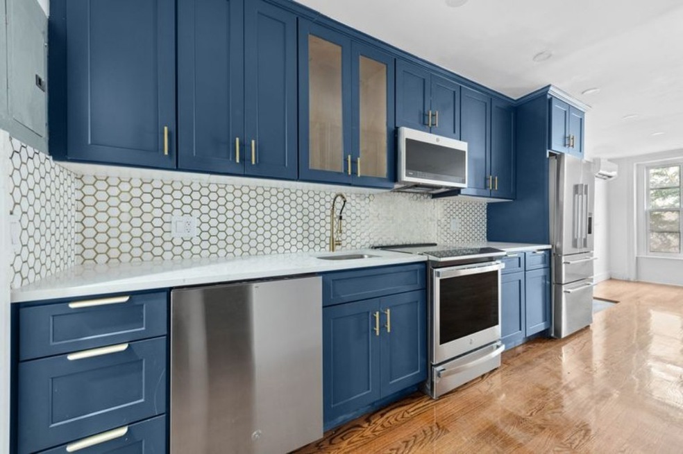 105 Saint Felix St unit 2, Brooklyn, NY 11217 - photo 1