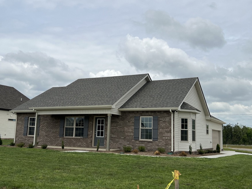 202 Meadowbrook Dr, Shelbyville, TN 37160 - photo 1