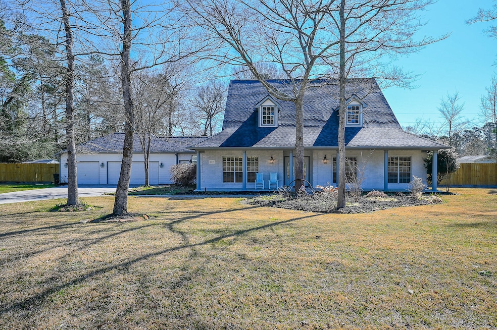 STUNNING ONE-STORY RANCH STYLE HOME IN GATED COMMUNITY!