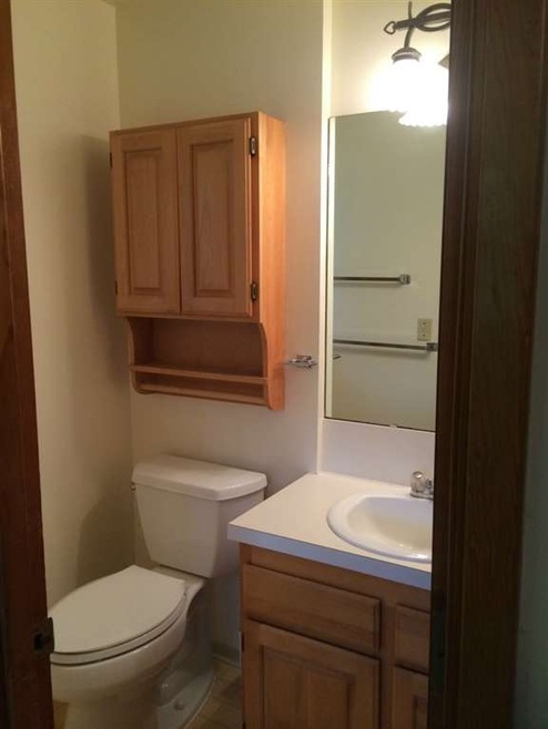 4512 69th Ave W, University Place, WA 98466 - photo 1