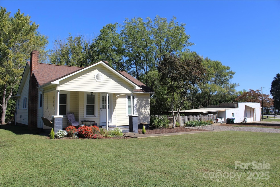 116 Hauss Ridge Rd SE, Valdese, NC 28690 - photo 1