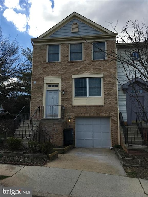 21913 Myrtlewood Square, Sterling, VA 20164 - photo 1