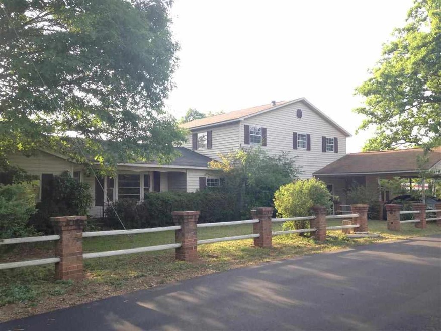 10 W Beattie St, Liberty, SC 29657 - photo 1