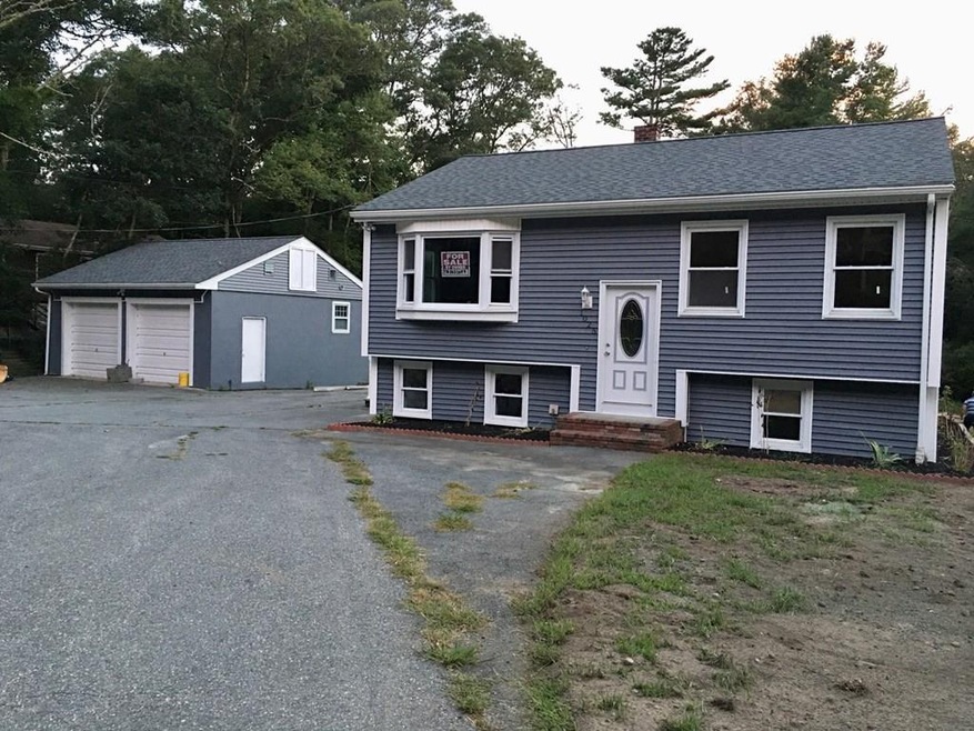 1025 Russells Mills Rd, South Dartmouth, MA 02748 - photo 1