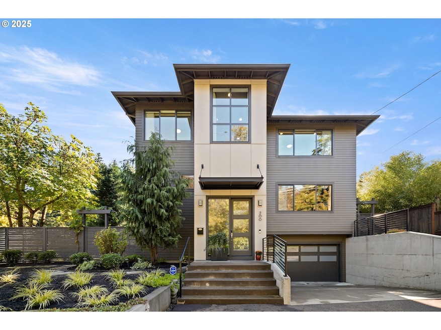 200 SW Carson St, Portland, OR 97219 - photo 1