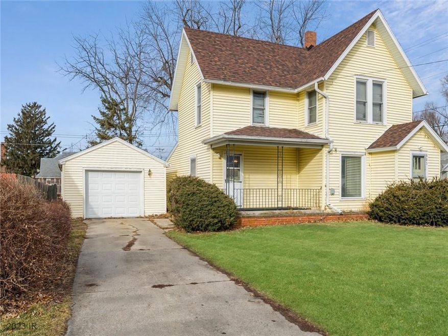 803 W 6th St S, Newton, IA 50208 - photo 1