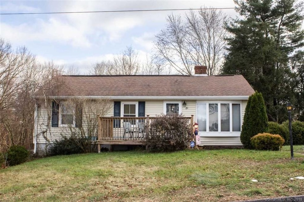 81 Pleasant View Ave, Willimantic, CT 06226 - photo 1