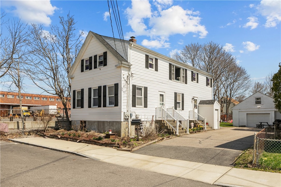 17 Easterbrooks Ave, Bristol, RI 02809 - photo 1