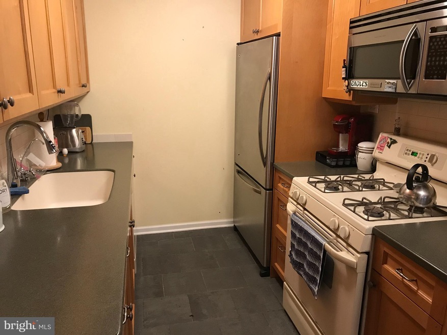 294 Tavistock unit C0294, Cherry Hill, NJ 08034 - photo 1