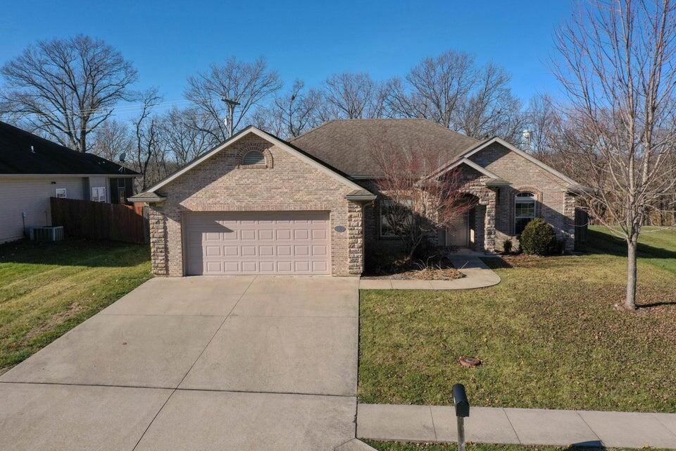 5303 Flatts Mill Ct, Columbia, MO 65203 - photo 1