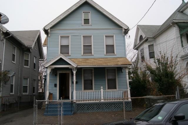 296 Park St unit 1, Bridgeport, CT 06608 - photo 1