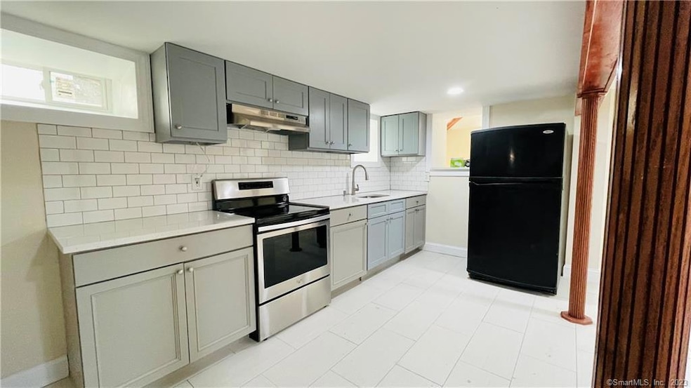 31 Brainerd Rd unit Lower level, Branford, CT 06405 - photo 1