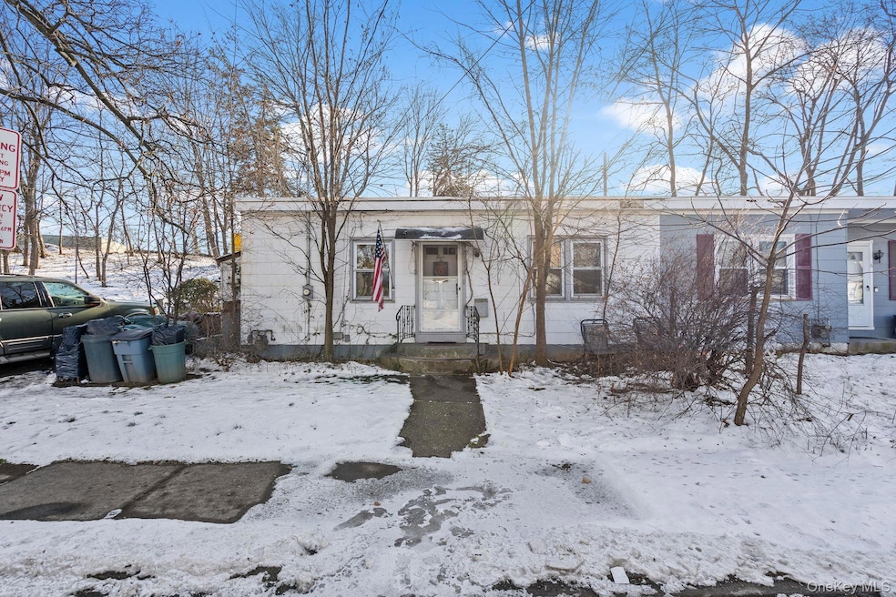 4 Locust St, Newburgh, NY 12550 - photo 1