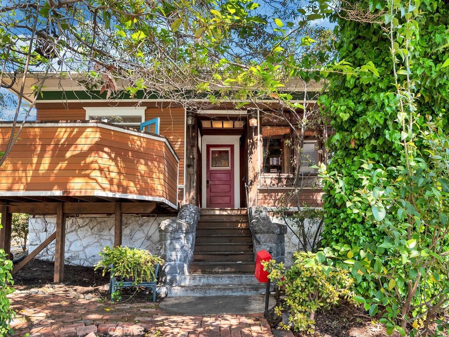 Sold $950,000 • Co-Listing Agent