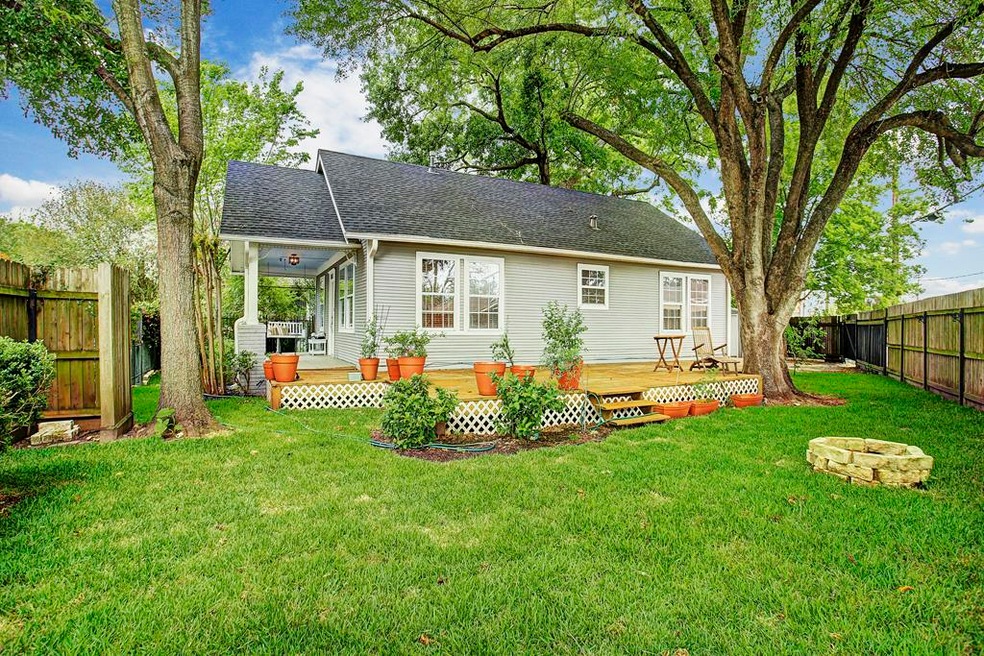 1031 Walling St, Houston, TX 77009 - photo 1