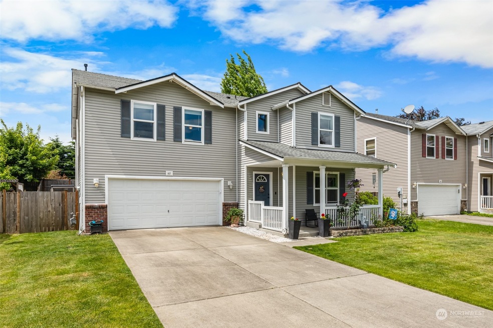 927 Riddell Ave NE, Orting, WA 98360 - photo 1