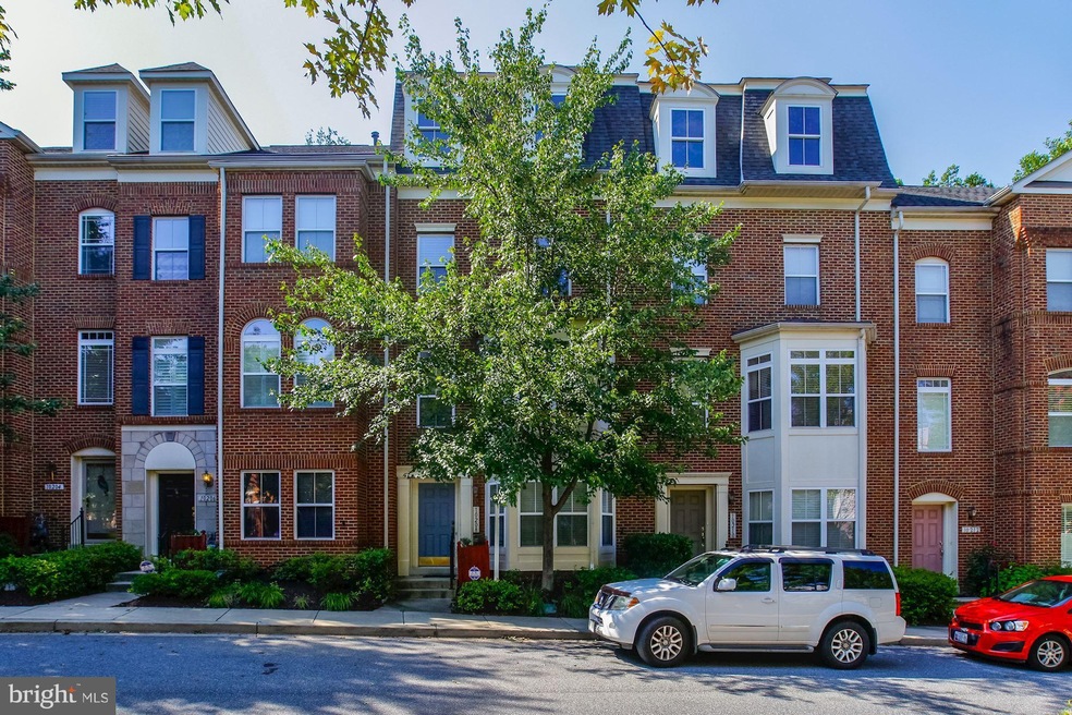 10208 Pembroke Green Place unit 96, Columbia, MD 21044 - photo 1
