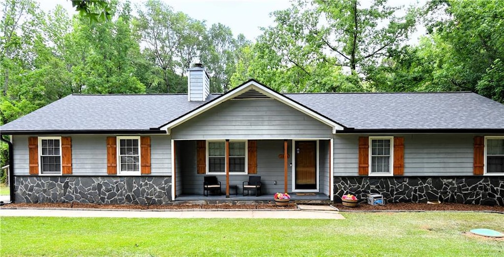 Rqnch home with large lot