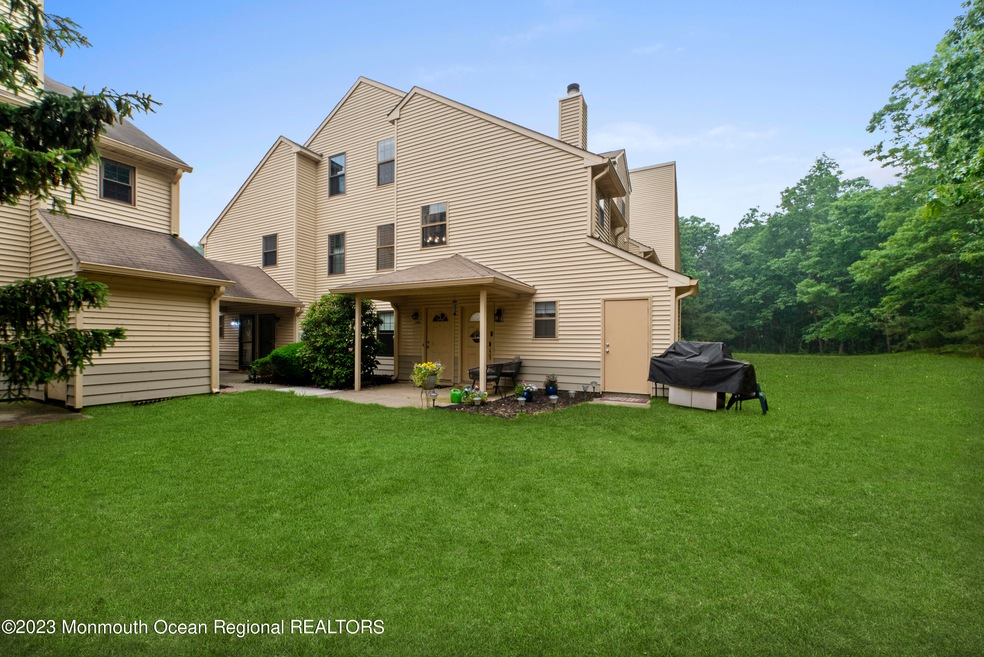 305 Sage Ct