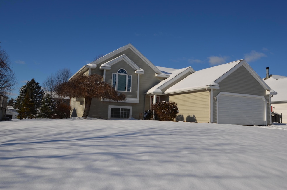 8661 Grainery Rd SE, Caledonia, MI 49316 - photo 1