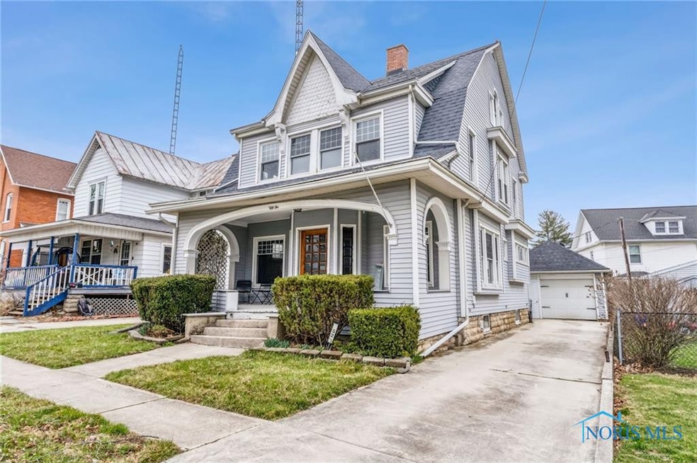 52 Hall St, Tiffin, OH 44883 - photo 1