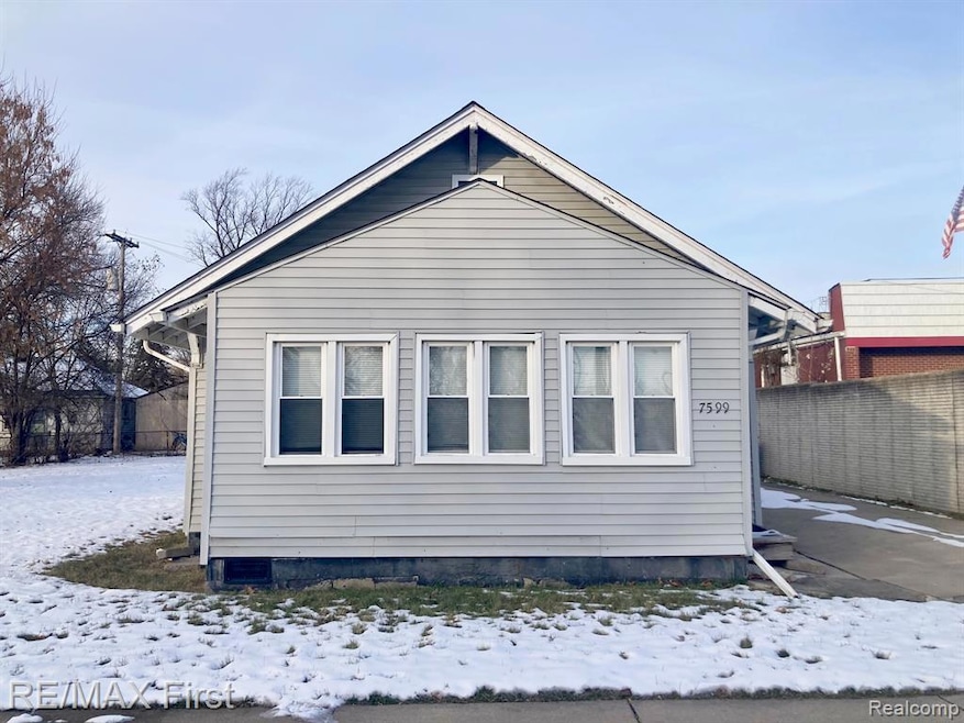 7599 Toepfer Rd, Warren, MI 48091 - photo 1