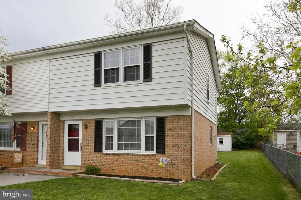 701 W 11th St, Front Royal, VA 22630 - photo 1