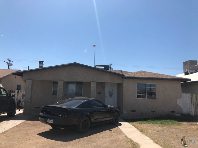 757 Woodward Ave, El Centro, CA 92243 - photo 1