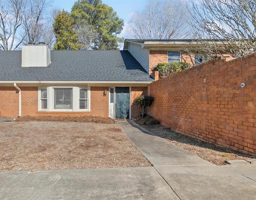 Welcome to 595 Macon Highway #8