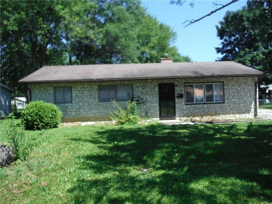 705 Princeton Dr, Whiteland, IN 46184 - photo 1