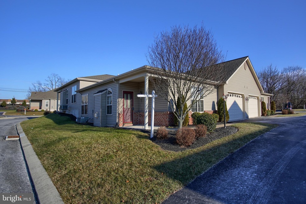 198 Meadowview Dr, Harrisburg, PA 17111 - photo 1