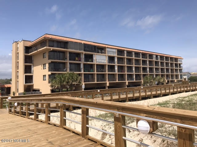 Cabana De Mar Building