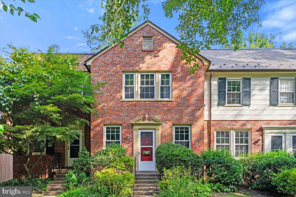 1400 S Edgewood St unit 538, Arlington, VA 22204 - photo 1