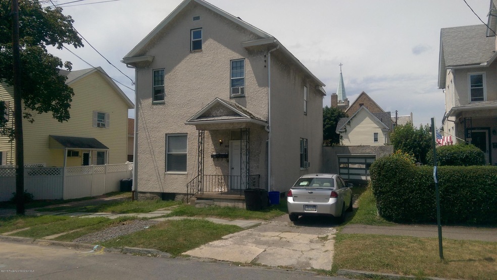 1009 N Irving Ave, Scranton, PA 18510 - photo 1