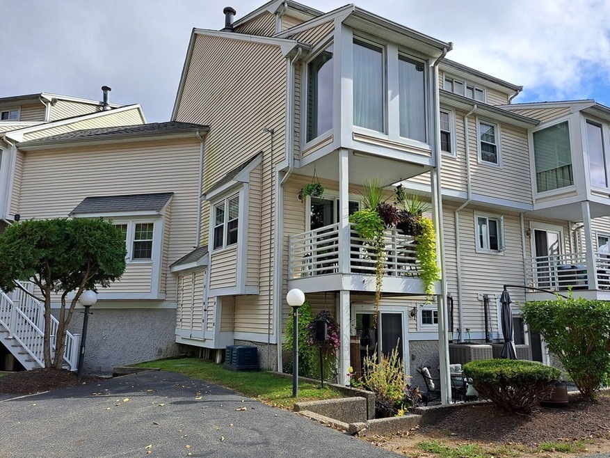 453 Turnpike St unit 19, South Easton, MA 02375 - photo 1