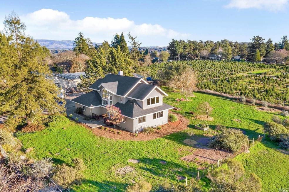 2207 Bloomfield Rd, Sebastopol, CA 95472 - photo 1