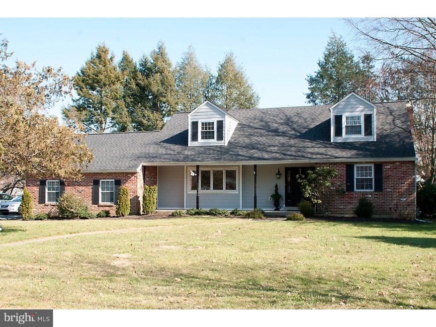 210 Sycamore Ln, Wallingford, PA 19086 - photo 1