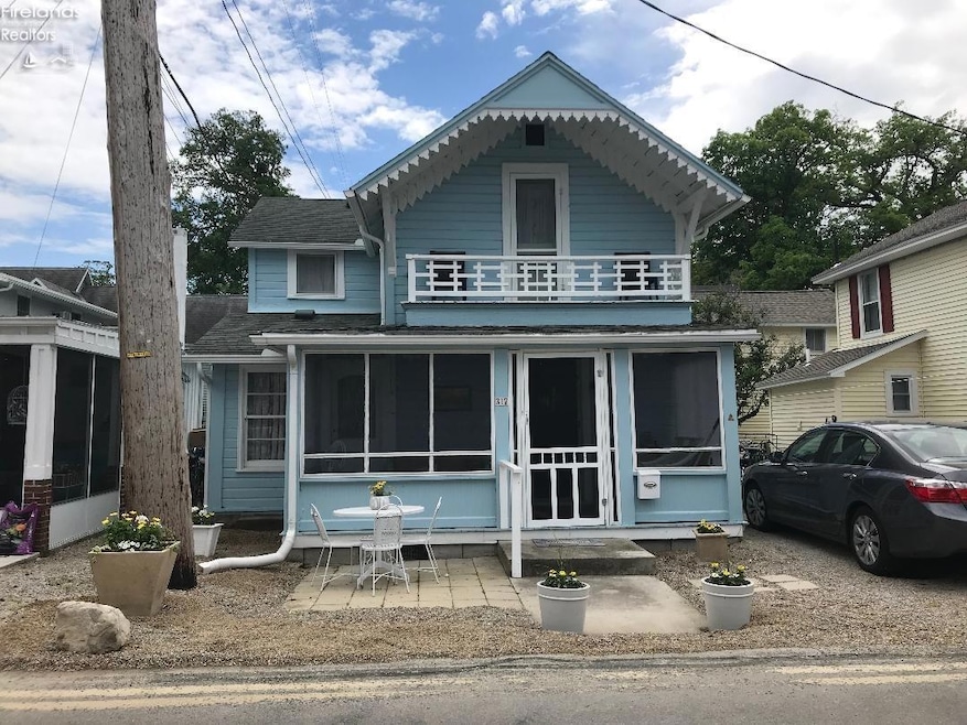 Under Contract $395,000