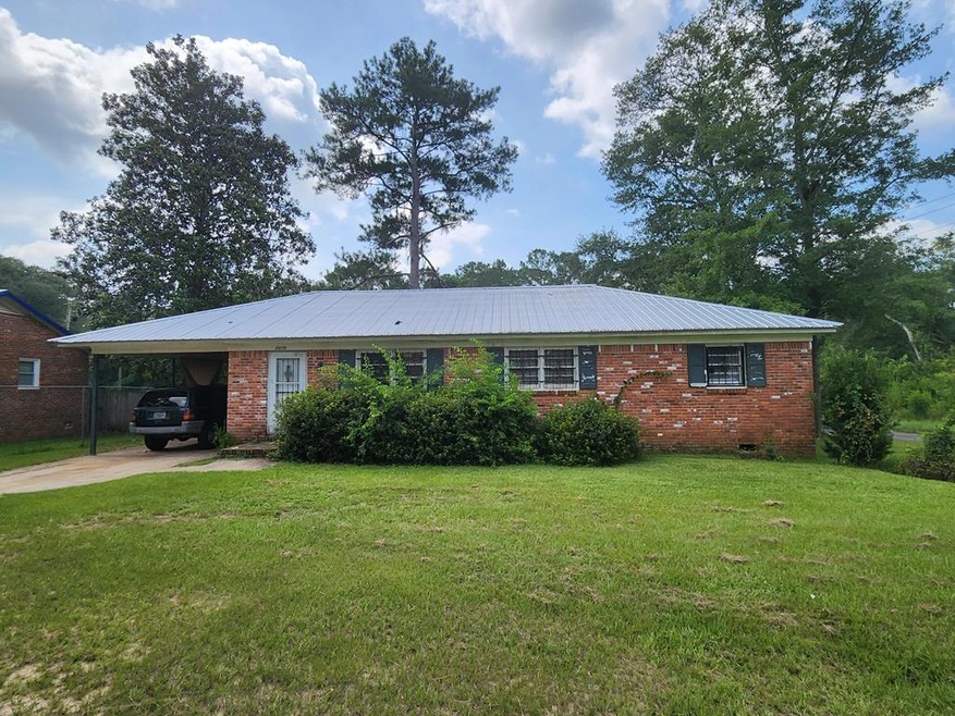 2010 Avalon Ave, Albany, GA 31707 - photo 1