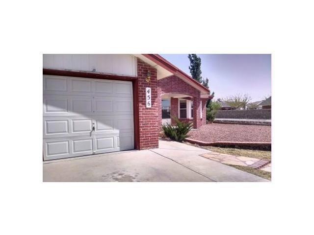 456 Katherine Dr, Horizon City, TX 79928 - photo 1