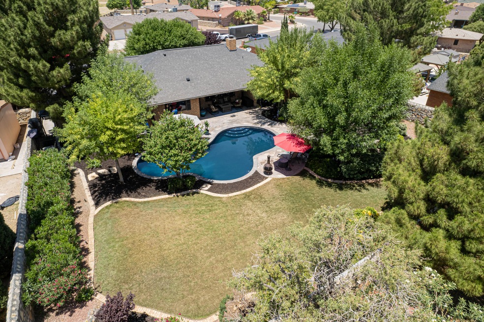 1732 Tommy Aaron Dr, El Paso, TX 79936 - photo 1
