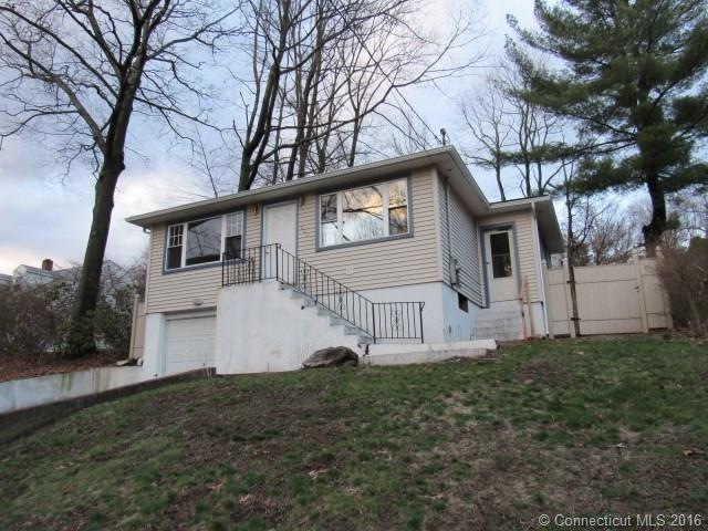 829 Meriden Rd, Waterbury, CT 06705 - photo 1