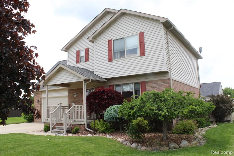 Pristine family home in the country!