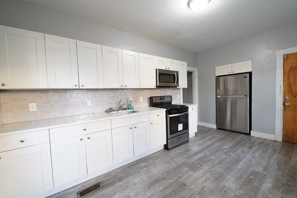 24 Vesta Rd unit 1, Dorchester Center, MA 02124 - photo 1