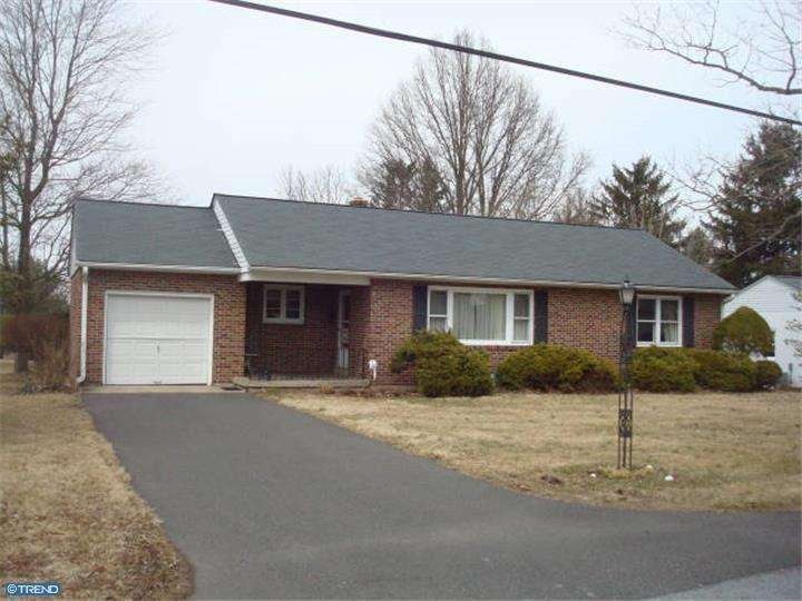 1207 Red Hill Rd, Red Hill, PA 18076 - photo 1