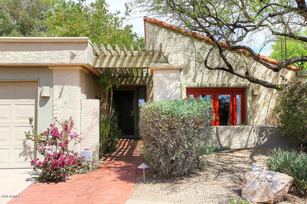 1634 E Echo Ln, Phoenix, AZ 85020 - photo 1