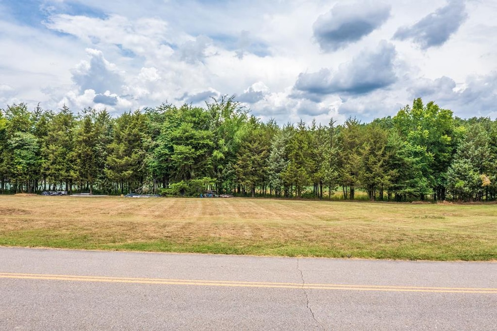 2815 Kidwell Church Rd, Morristown, TN 37184 - photo 1