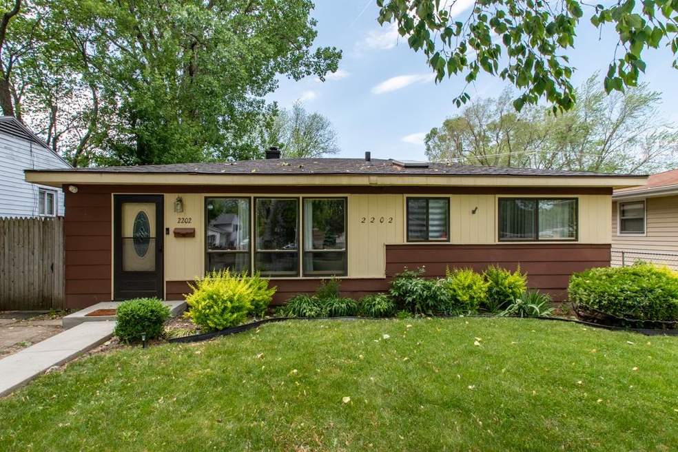 2202 Jethro Ave, Zion, IL 60099 - photo 1